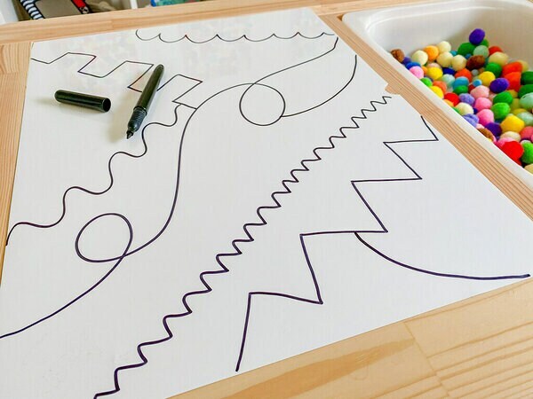 Lignes dessinées sur la Surface Flex Write Post-it®.